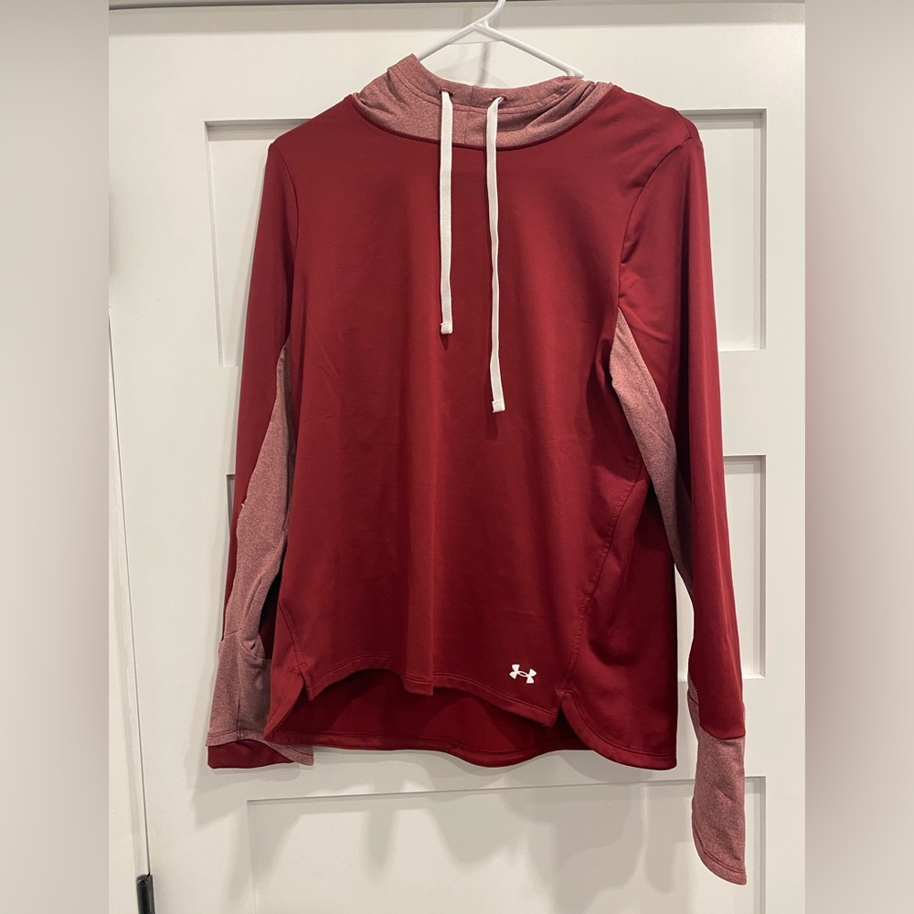 Under Armour / size medium/ red
